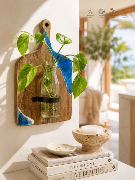 Tideform Wall Vase Accent