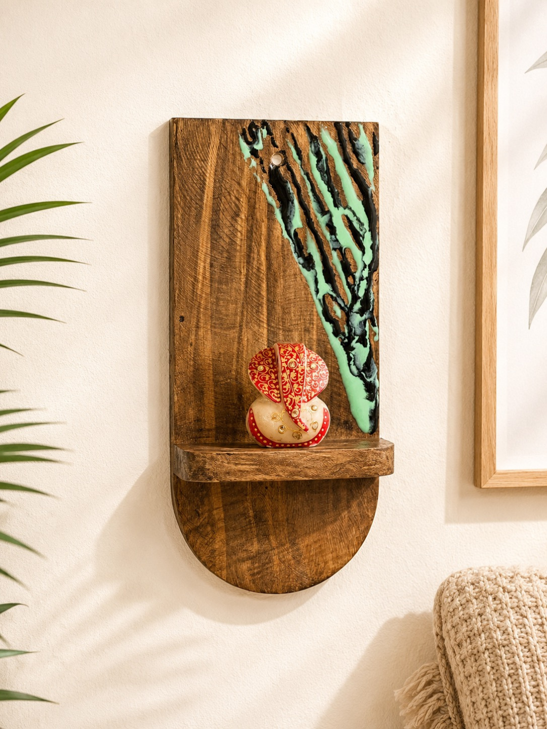 Terra Flow Wall Shelf